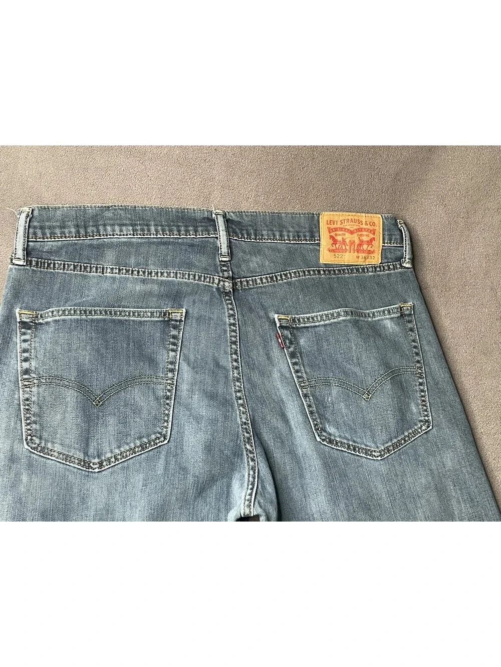 Levis 522 Jeans Mens 36x32 Medium Wash Blue Denim Straight Leg Five Pocket EUC
